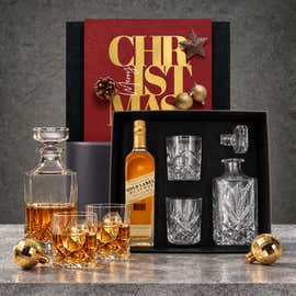 Christmas Decanter Hamper With Johnnie Walker Gold