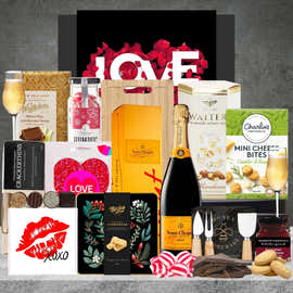 Veuve Champagne Valentines Hamper