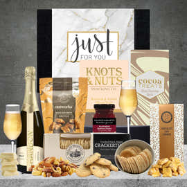 Melbourne Champagne Hamper For Her Featured Image