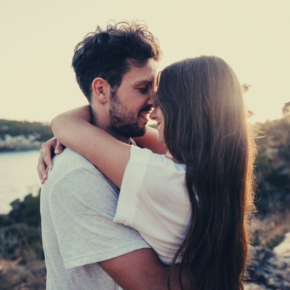 How To Choose The Best First Valentine’s Gifts For Your Boyfriend
