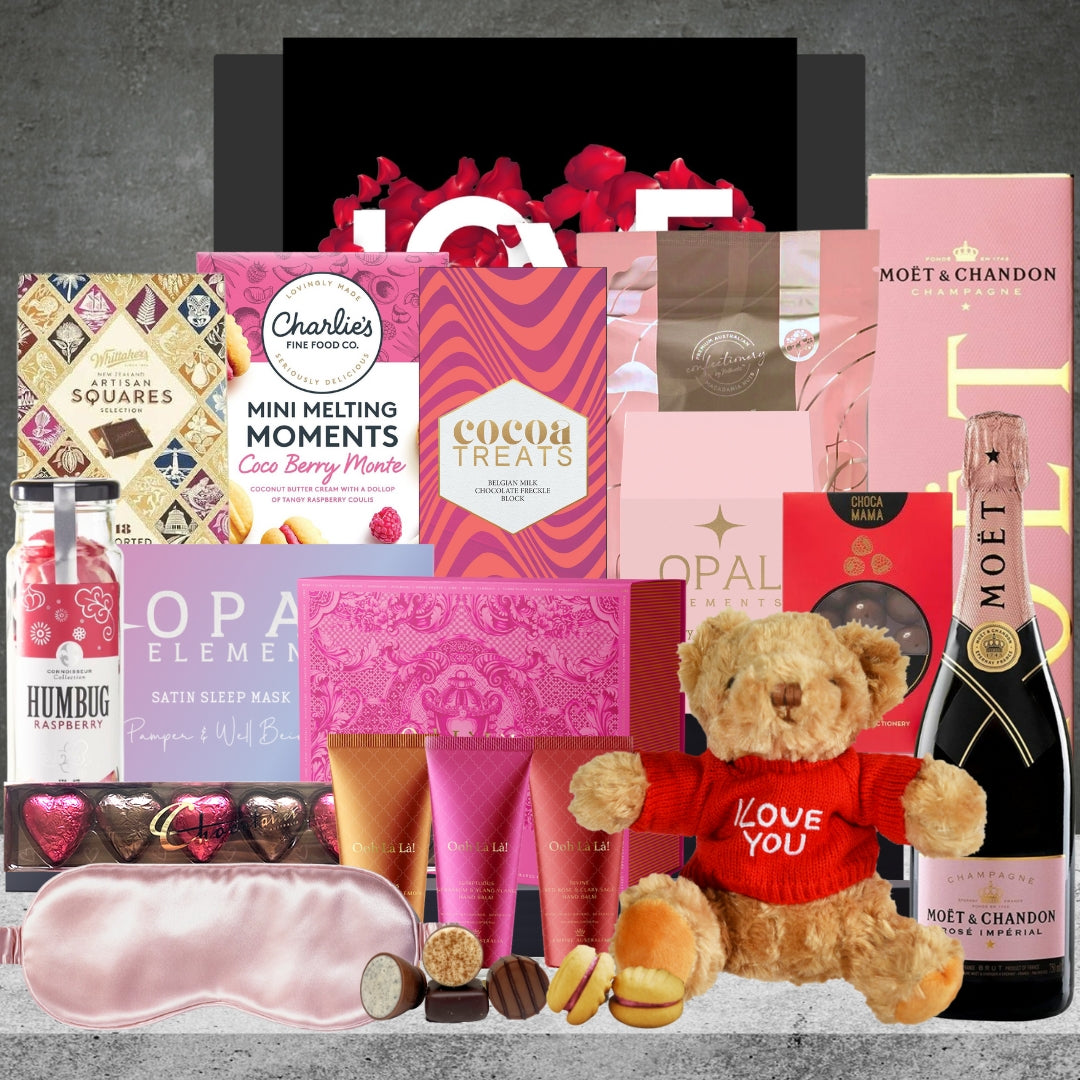 Luxury Moet Champagne Valentines Hamper