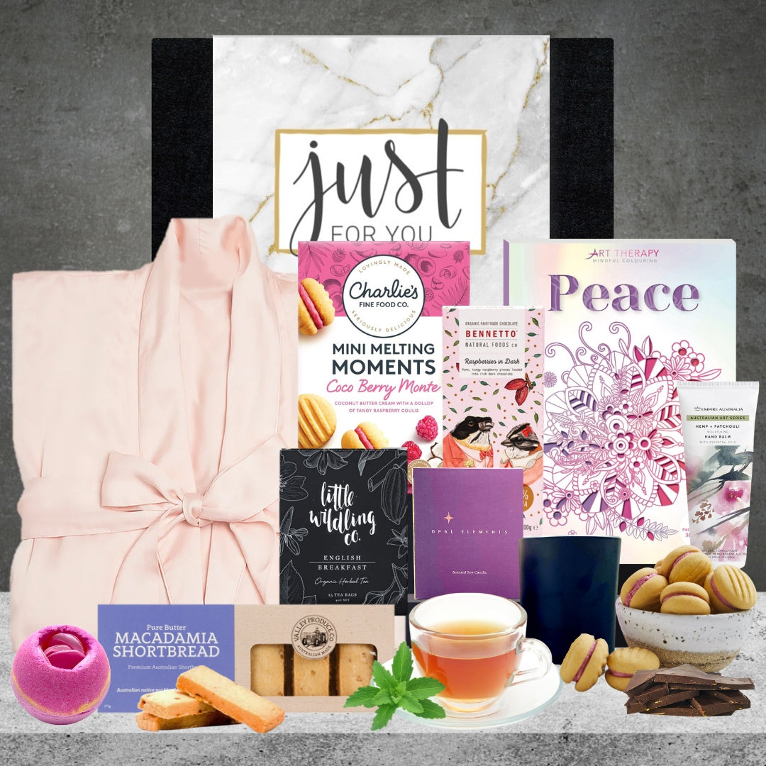 Silky Robe & Soak Pamper Hamper