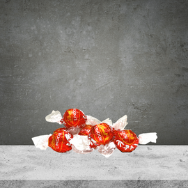 6 Lindt Chocolate Truffles