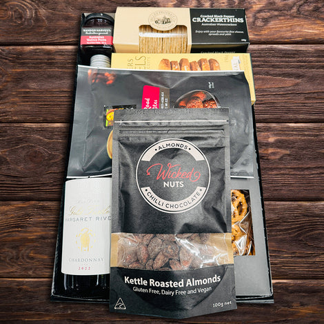 Chardonnay & Snack Hamper 