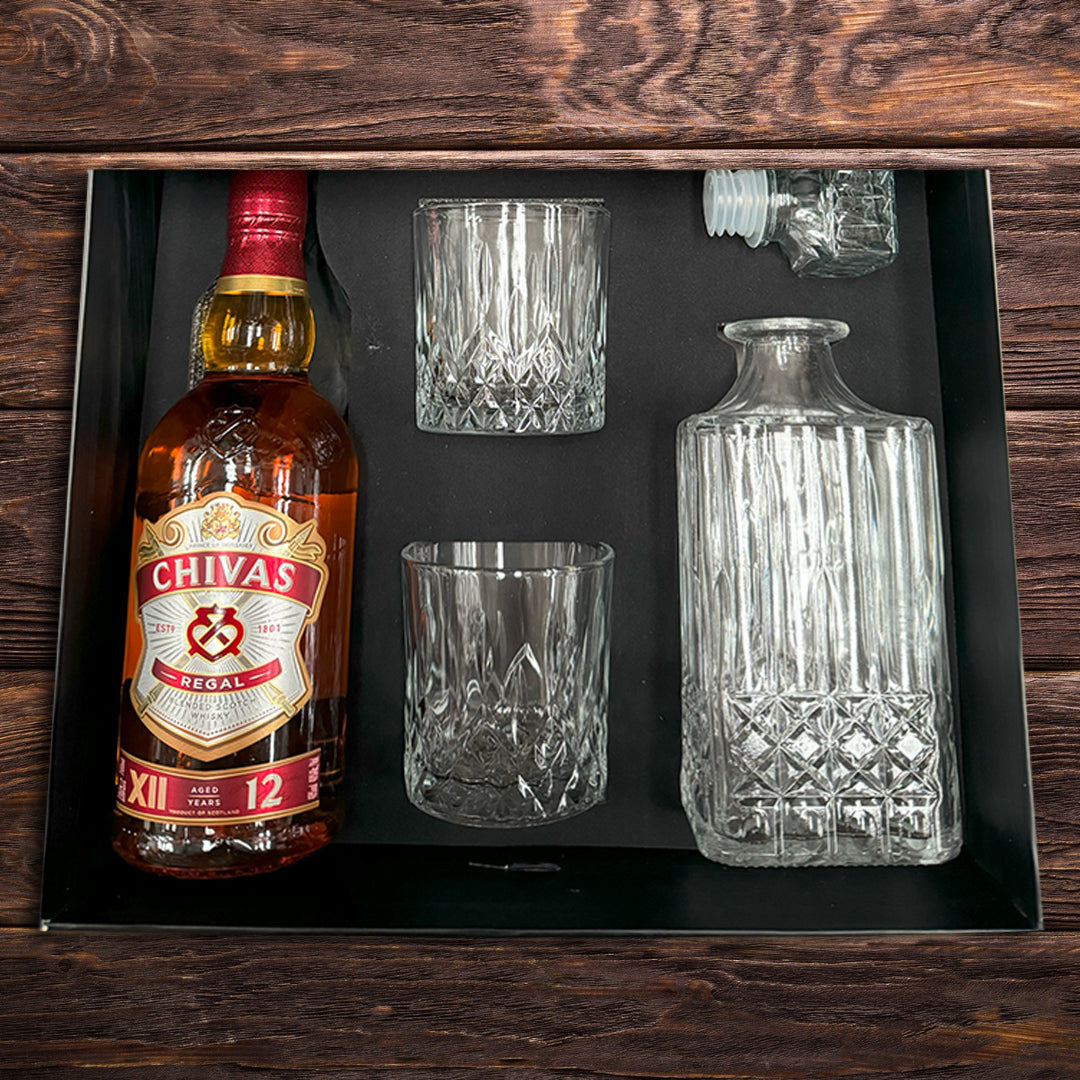 Chivas Regal Blended Scotch Whisky 700ml, Honey Homeware Glass Decanter and 2 Scotch Glasses