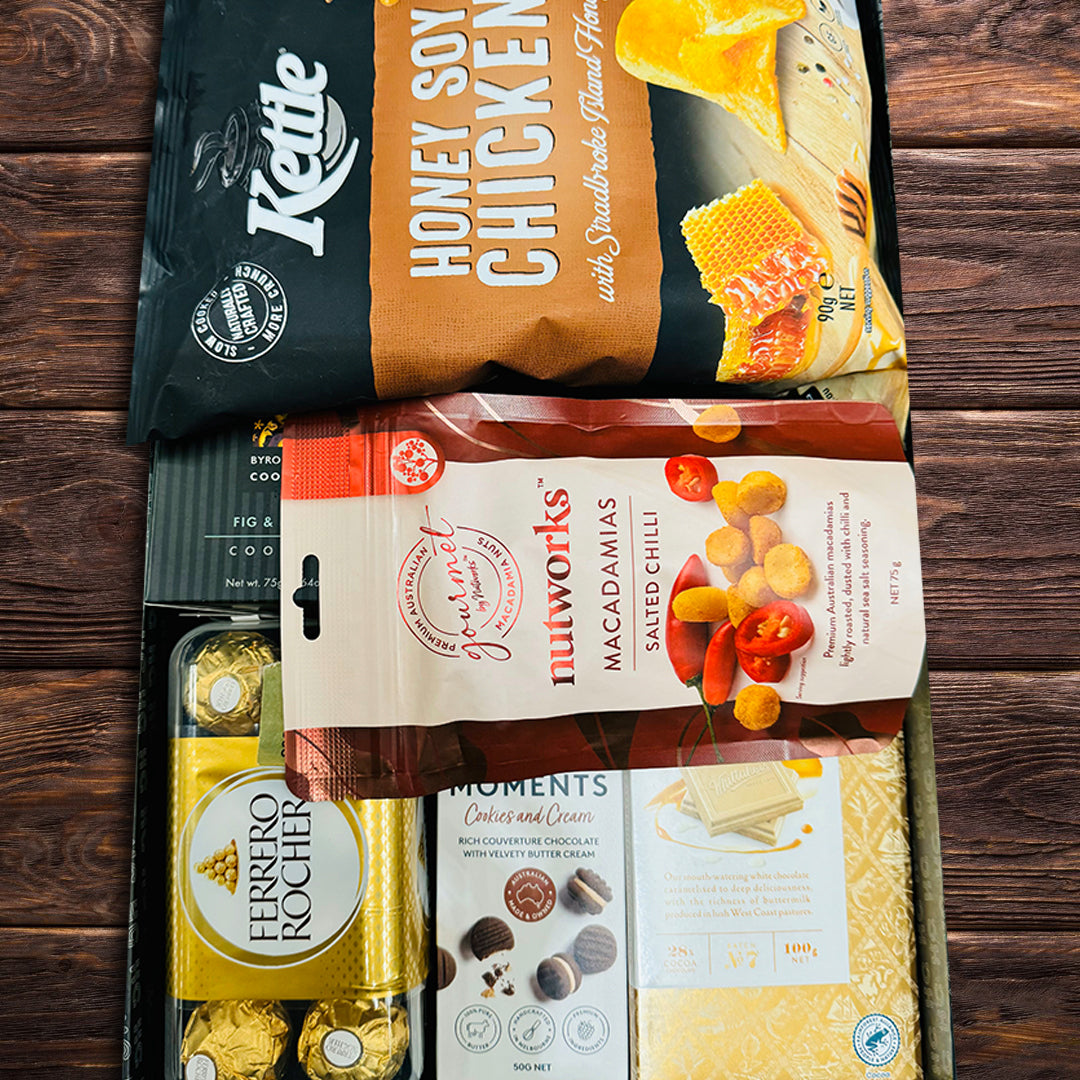 Christmas Hamper With Gourmet Halal Snacks