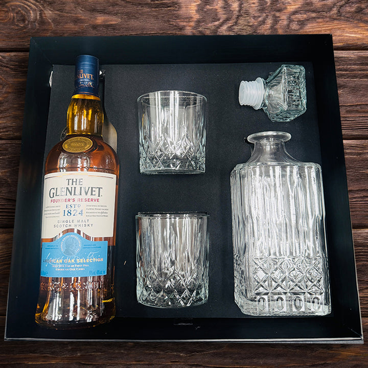 Glenlivet Whiskey Decanter Gift Hamper  