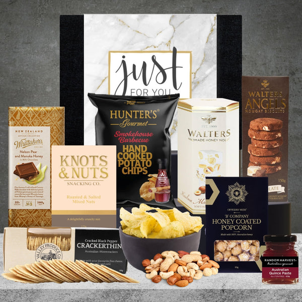 Gourmet Basket Gift Hamper Featured Image