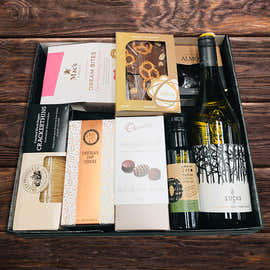 Chardonnay Blossoms Christmas Hamper