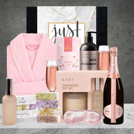 Chandon Rosé Spa Gift Hamper