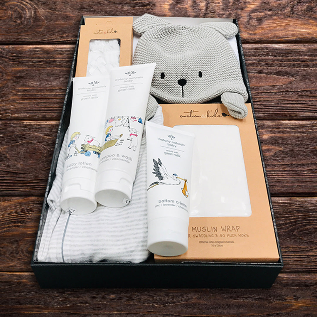 Baby Essential Neutral Hamper