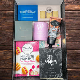Happy 40th Silky Robe & Soak Pamper Hamper