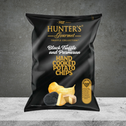 Hunter's Gourmet Hand Cooked Black Truffle & Parmesan Chips 125g