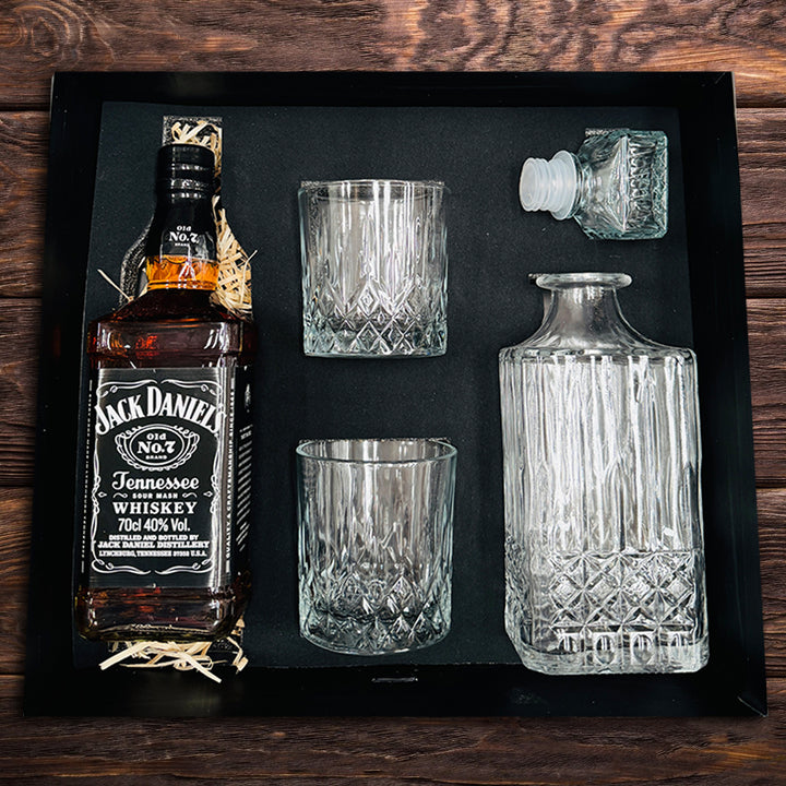 Jack Daniels Tennessee Whiskey No.7 700ml, Glass Whiskey Decanter, & Whiskey Glasses