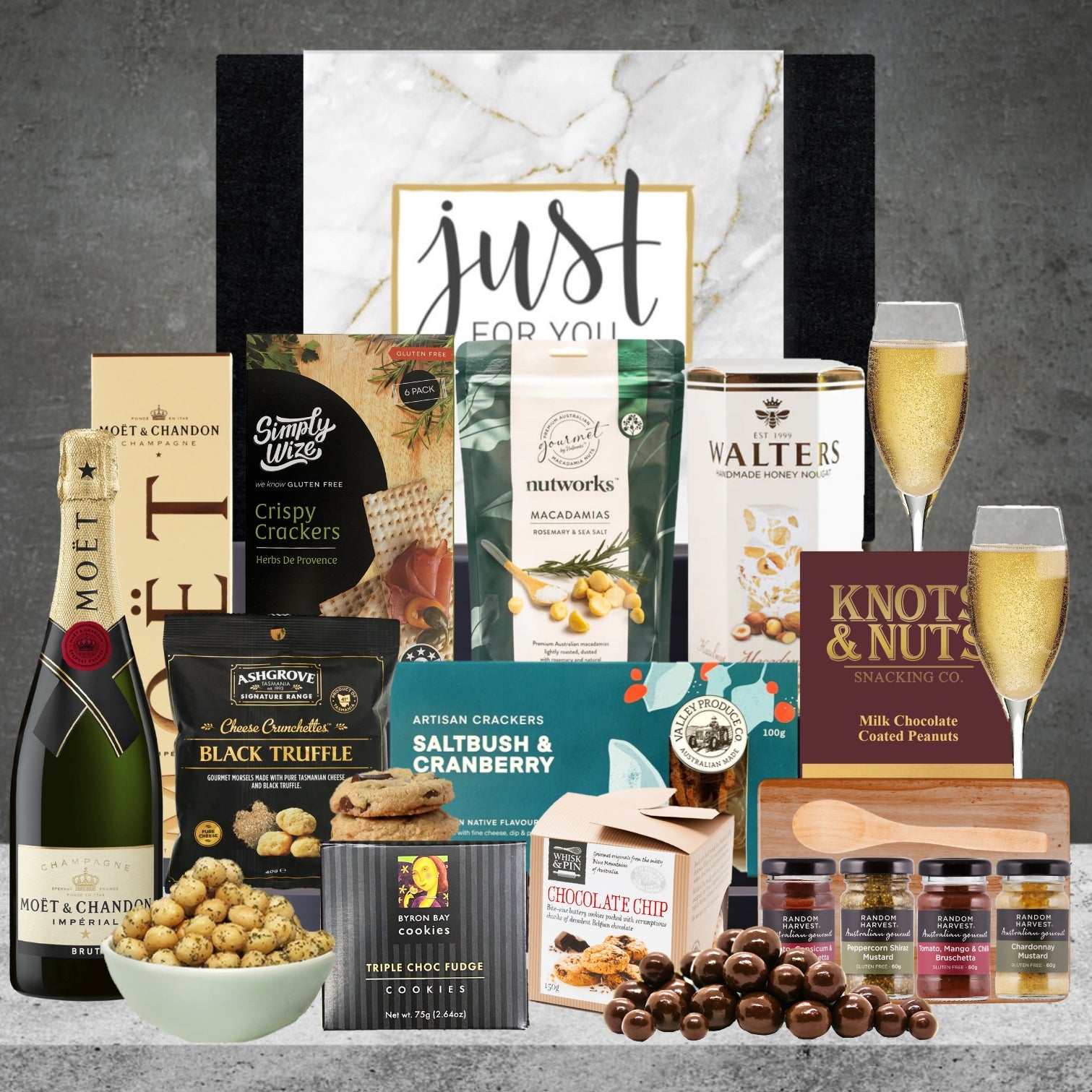 Luxury Moet Champagne Hamper For Her Featured Image