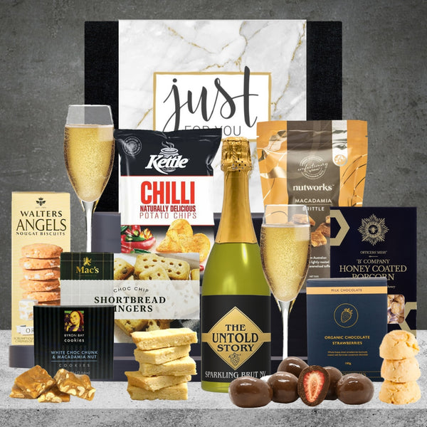 Melbourne Sparkling Brut Wine Hamper Featured Image