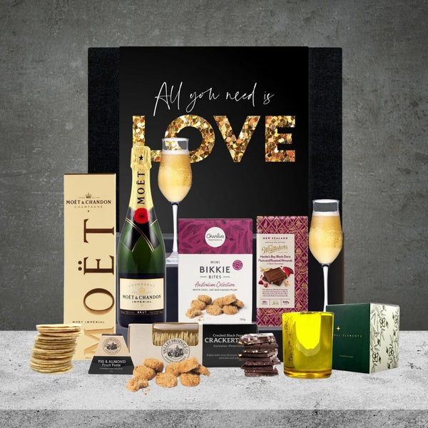 Moet Loves Cupid Hamper