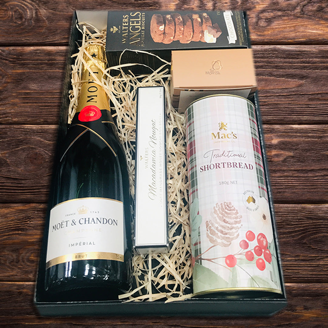 Moet Champagne Luxury Christmas Hamper