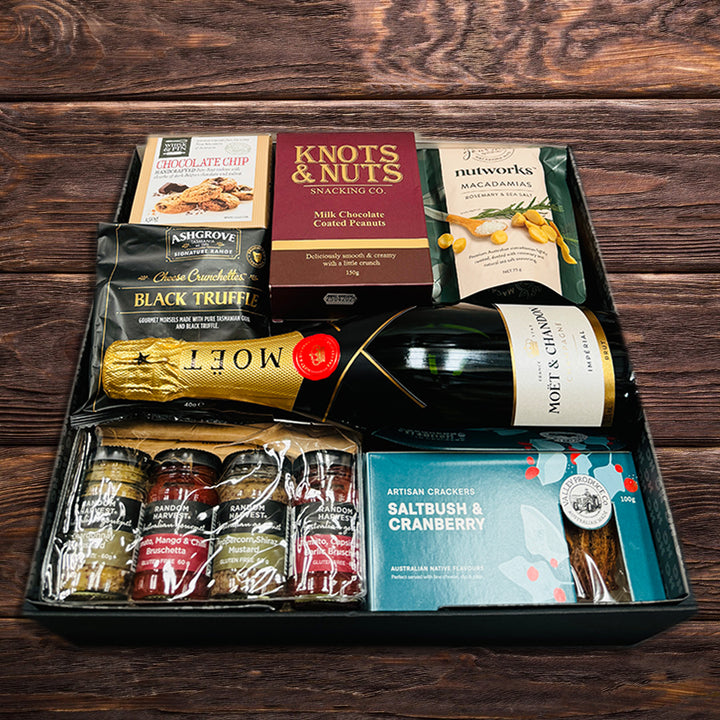 Moet Hamper