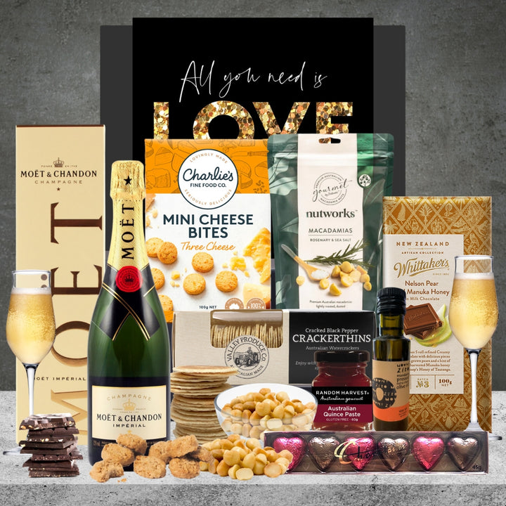 Moet Loves Cupid Hamper Featured Image