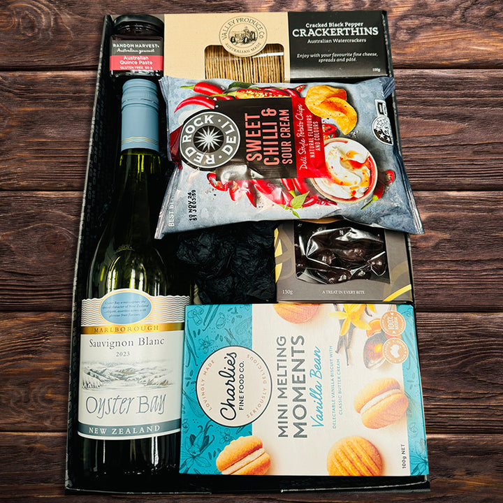 Oyster Bay Sauvignon Blanc Wine Hamper 