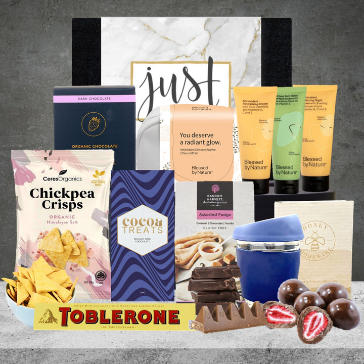 Personalised Travel Hamper For Her Featured Image