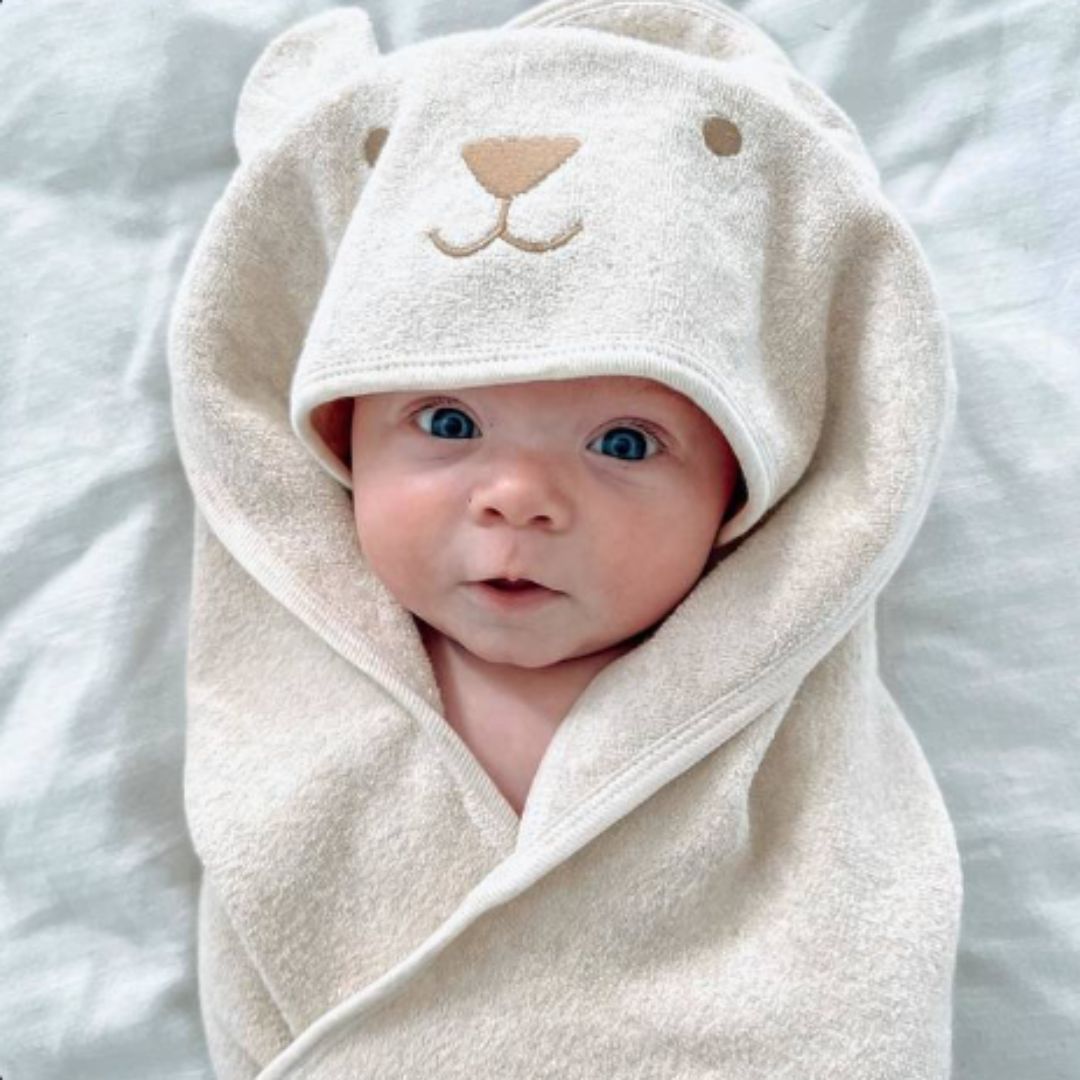 Pure Baby Bear Hooded Towel