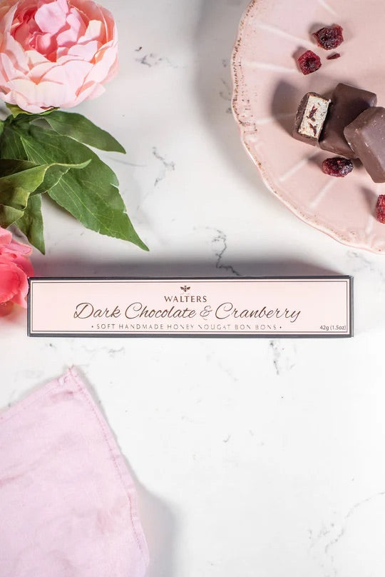 Walters dark chocolate & cranberry macadamia nougat bonbon 36g