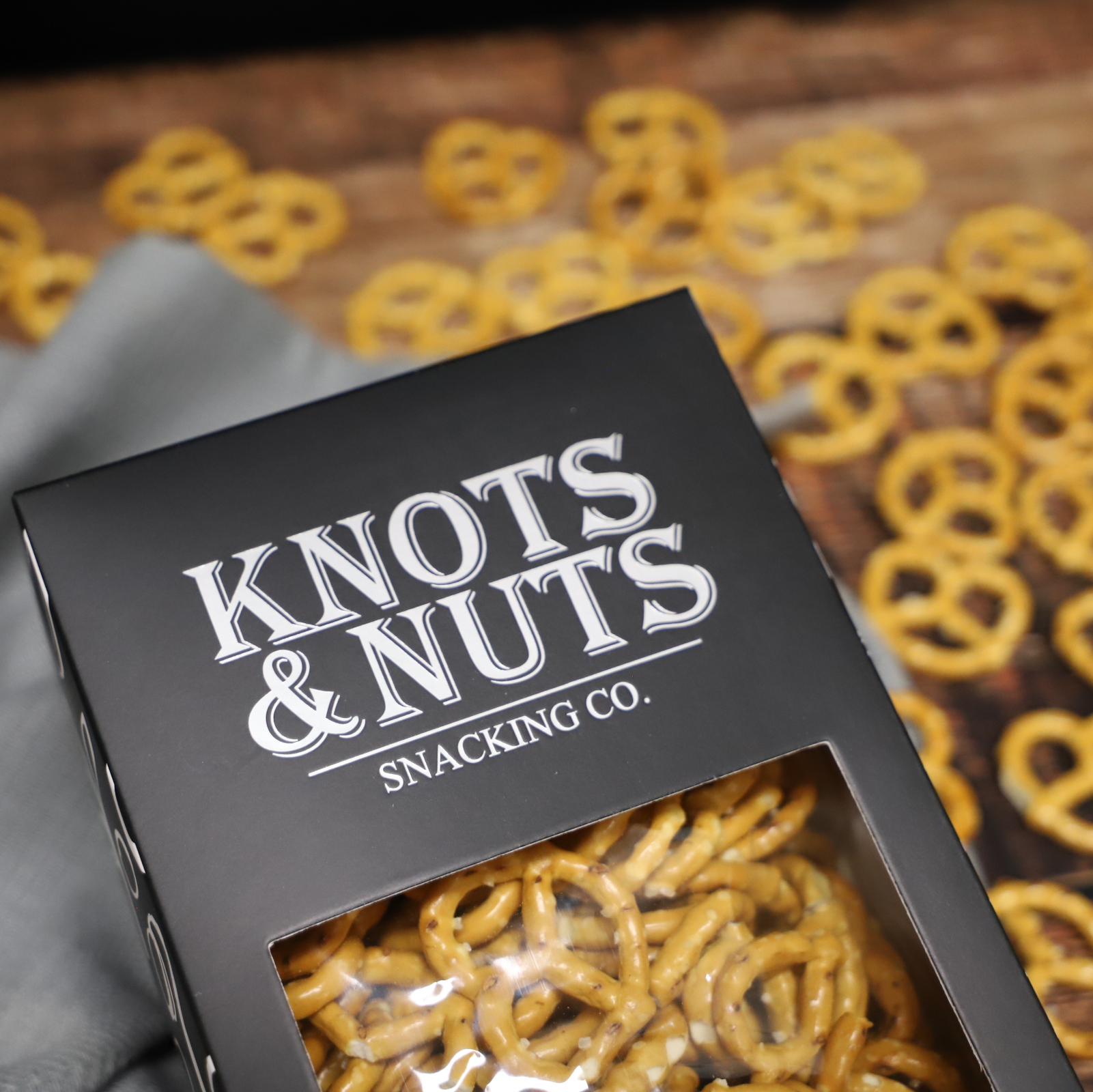 Knots & Nuts Classic Baked Pretzels 100g